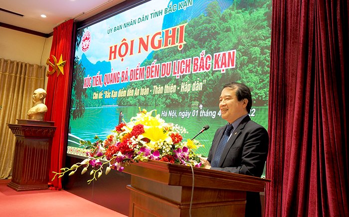 Phó Tổng cục trưởng Tổng cục Du lịch Hà Văn Siêu phát biểu tại hội nghị